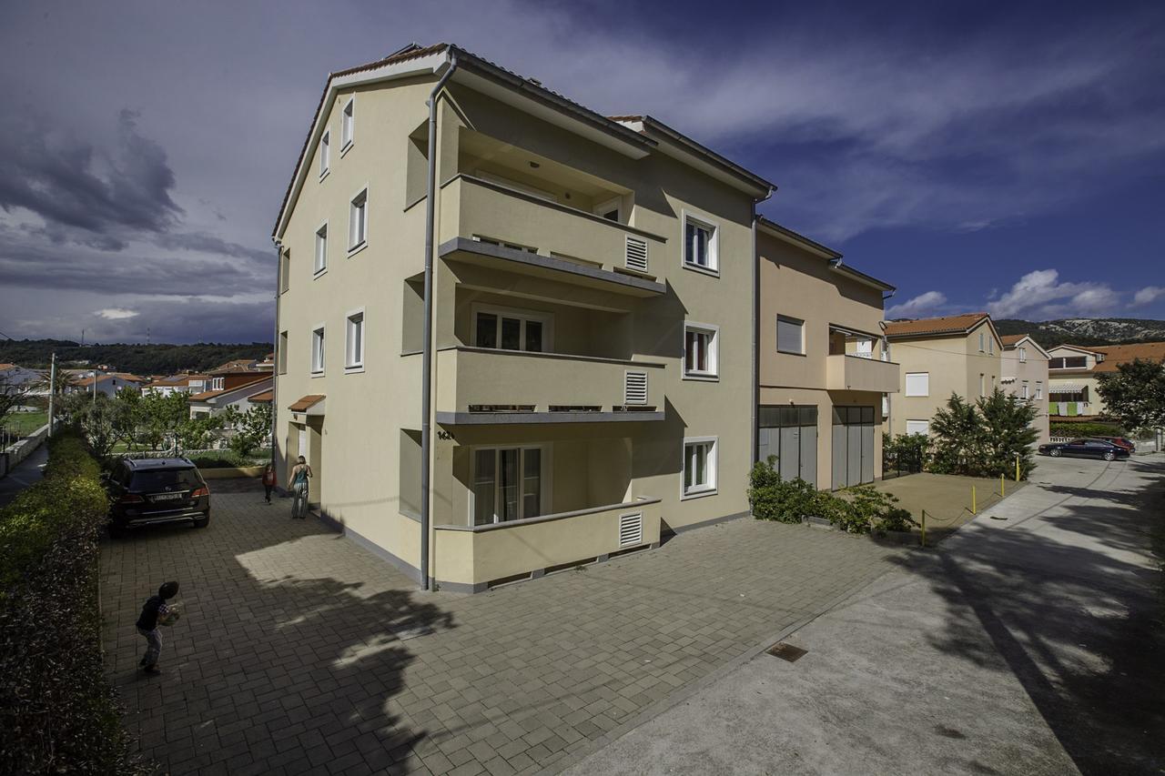 Apartment Sanja Rab Town Exterior photo